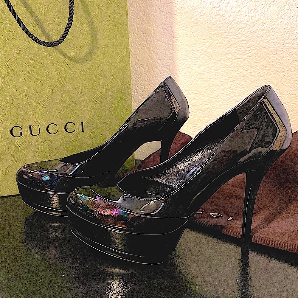 🔥Gucci Oil Slick🔥.  platform Heels with black leather  37.5 w/dust Bag